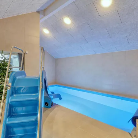 Beautiful In With Sauna Hébergement de vacances *